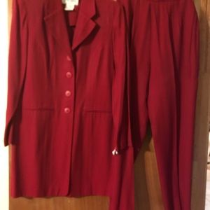 Vintage Dani Max deep red button down Pantsuit with faux pockets  (mlb)